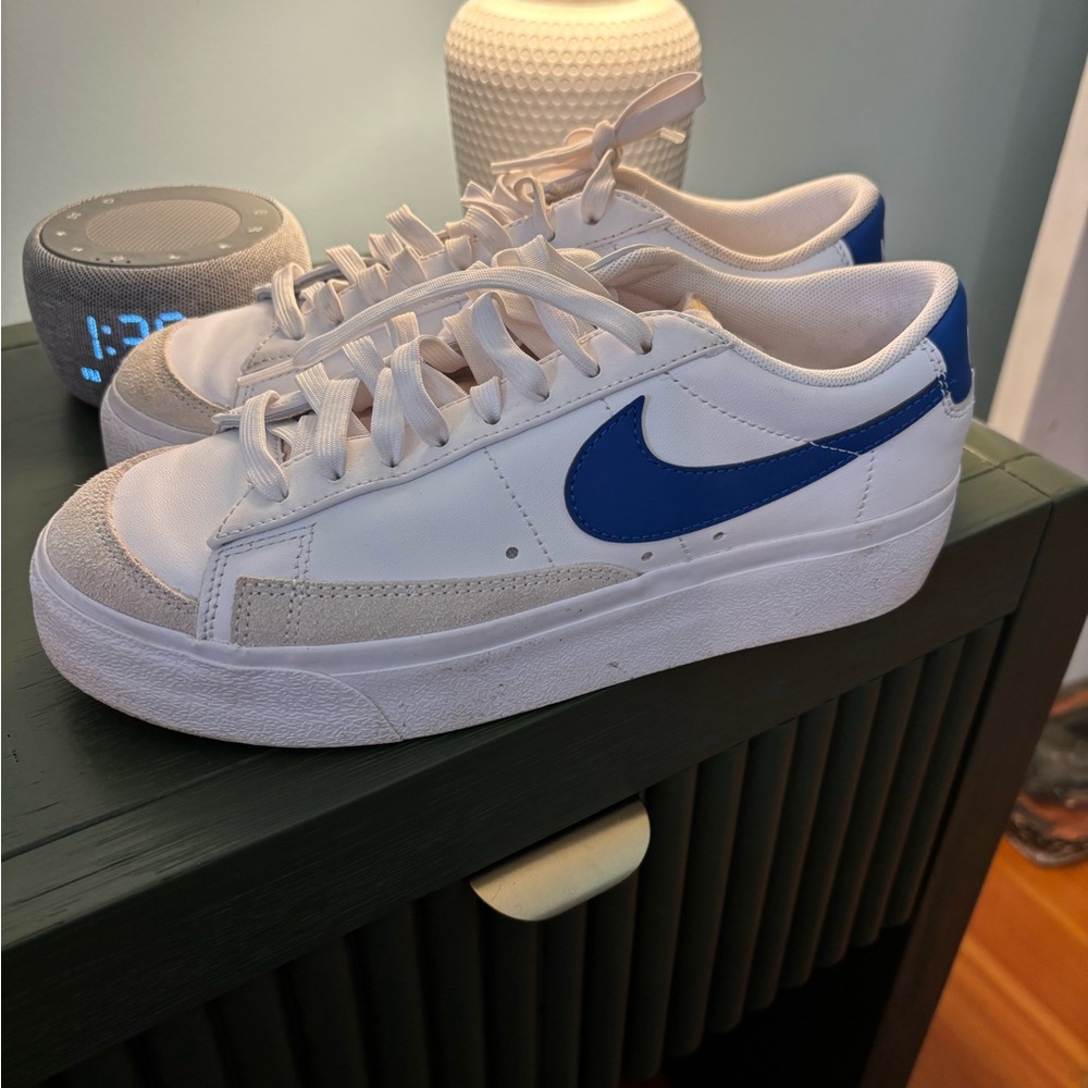 Nike White and Blue Women's Sneakers